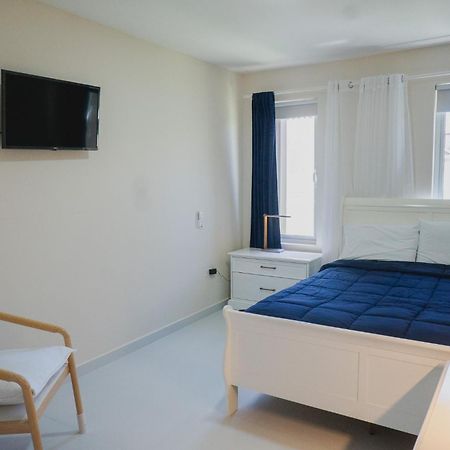 Apartamento Pavia'S Centerpoint Oasis Oranjestad Exterior foto