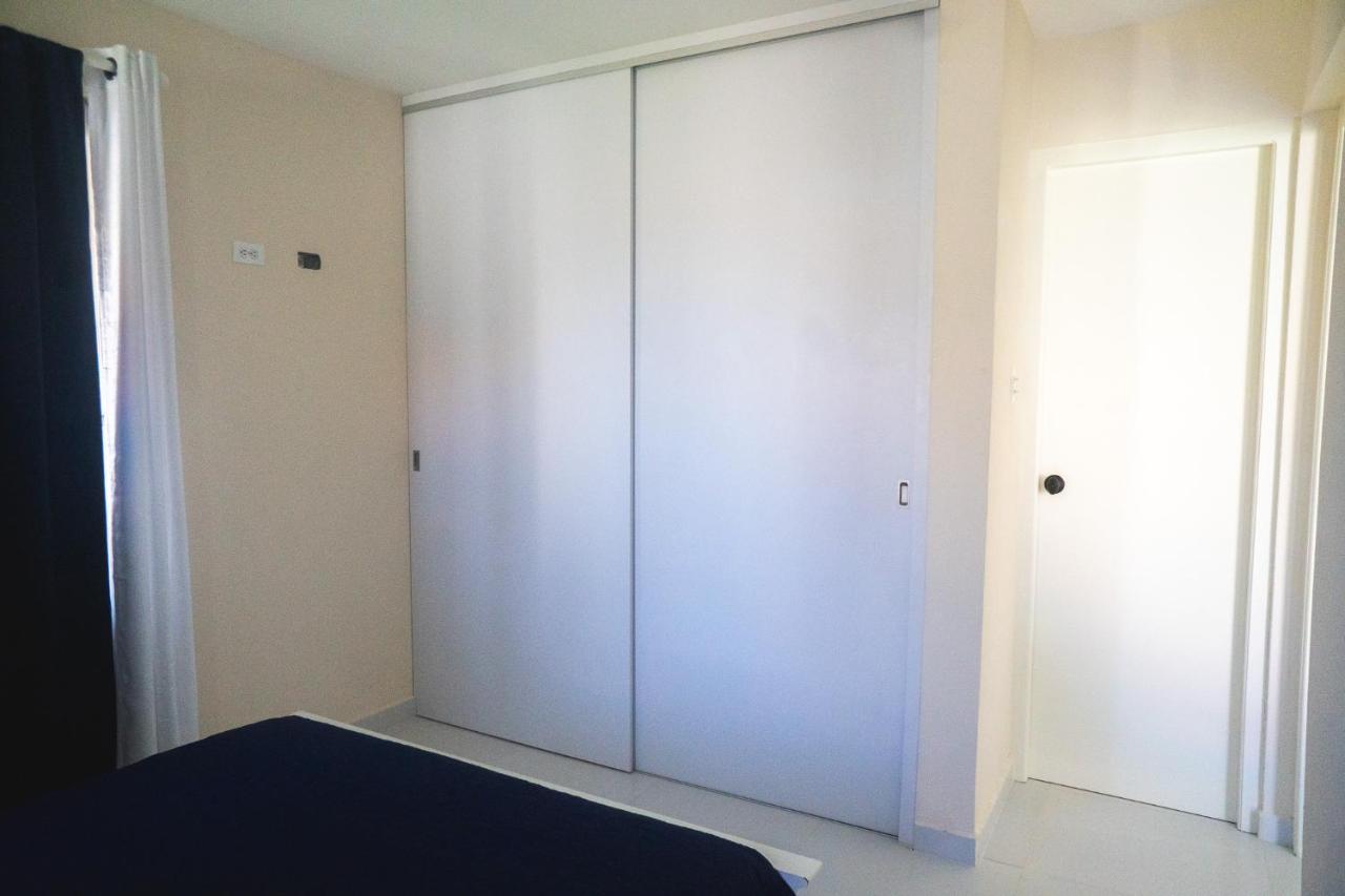 Apartamento Pavia'S Centerpoint Oasis Oranjestad Exterior foto
